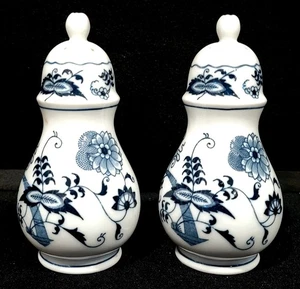 BLUE DANUBE 5" TALL SALT AND PEPPER SHAKER SET RECTANGLE MARK JAPAN - Picture 1 of 4