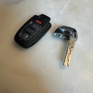 Smart Keyless Remote Control Key Fob for Audi A6 - Picture 1 of 4