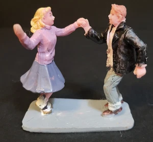 Lemax Christmas Village Town Jukebox Dancers 22056 Couple Dancing Dance RARE HTF - Picture 1 of 10