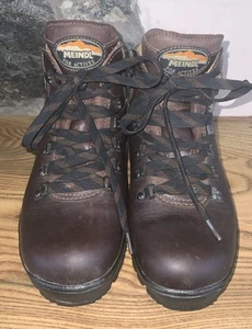 Womens Walking Boots By Meindl Size 5uk hardly worn!! Leather/Gortex - Picture 1 of 15