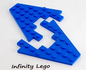 2 LEGO 1983-1993 Vintage Blue Wedge Plate 8 x 8 with 4 x 4 Cut-out Space (4475) - Picture 1 of 1