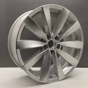 Volkswagen VW Scirocco Passat Lugano Plata 19" Llanta de Aleación Rim 1K8601025S - Imagen 1 de 19