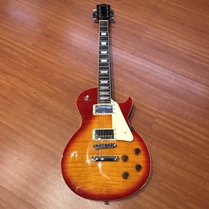 Guitarra eléctrica Suzuki Stratocaster + amplificador - Tobias - ID 425560