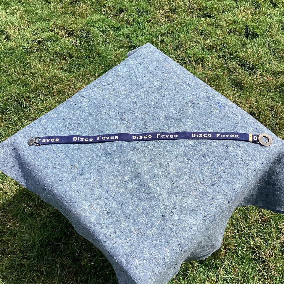 *RARO* Cinturón elástico azul unisex Disco Fever años 70 con hebilla de cierre insignia de metal Foto 1 de 4