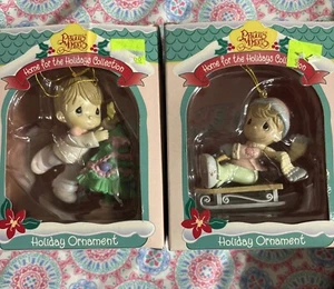 2  Vintage 1995 Precious Moments Christmas Ornaments - Home for the Holidays - Picture 1 of 6