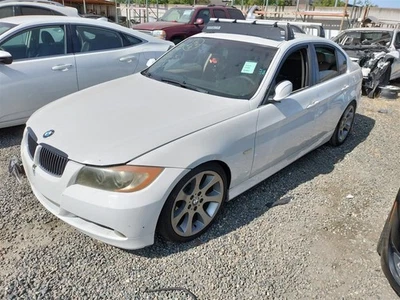 Правый задний нижний рычаг управления 33326763477 2006 BMW 330I - Изображение 1 из 4