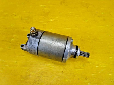 00 01 02 03 04 05 2000-2005 SUZUKI GSXR 600 750 СТАРТЕР OEM - Изображение 1 из 4