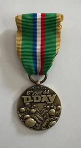 D DAY  MEDAILLE COMMEMORATIVE - Picture 1 of 4