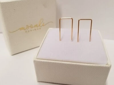 Серьги-кольца Moonli Designs заполненные золотом 14 карат открытые квадратные - Изображение 1 из 3