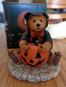 Boyd s Bears, The Bearstone Collection, Moriarity, the Bear in the Cat Suit - Picture 1 of 7