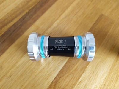 French Threaded BB for 22/24mm axle - Image 1 of 2