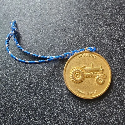 Ertl Precision Series 1975 Ford 5000 Tractor - Medallion/Coin - Image 1 of 4
