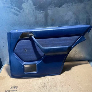 Panel interior puerta trasera derecha mercedes-benz w124 s124 azul oscuro 1247371070 - Imagen 1 de 20