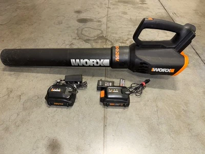 Soplador de césped y hojas inalámbrico Worx de 20 voltios Foto 1 de 4