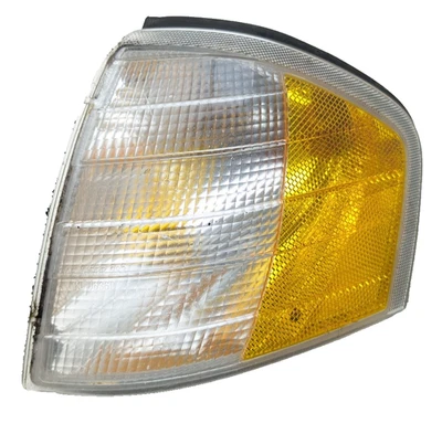 Luz trasera Mercedes C230 1999 1305232109 Foto 1 de 4