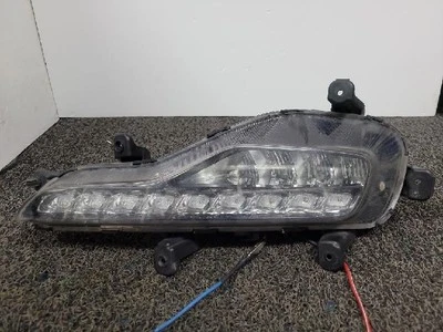 Luz antiniebla LED derecha KIA K900 K9 2014 922023T200 Foto 1 de 4