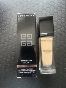 Givenchy Liquid Foundation Matissime Velvet spf 20 N° #05 Mat Honey New In Box - Picture 1 of 5