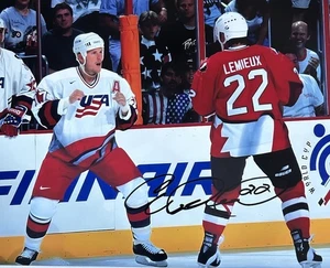 Claude Lemieux Team Canada Signed NHL 8x10 Photo COA - Bild 1 von 1