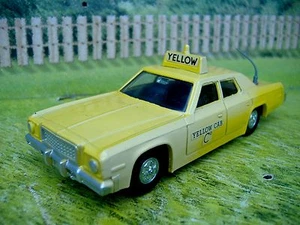 1/43 Dinky PLYMOUTH GRAN FURY TAXI AMARILLO - Imagen 1 de 2