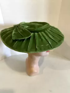 Cappello vintage inclinabile disco ruota carrello velluto verde anni '50 cappello fiocco metà secolo - Foto 1 di 6