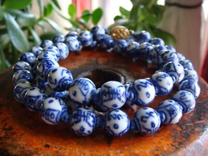 ANTIKE CHINESISCHE HANDBEMALTE HANDGEKNÜPFTE PERLENKETTE GOLD PLATTENVERSCHLUSS - Bild 1 von 7