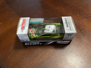 2018 Chase Elliott Mountain Dew 1:64 scale car - Picture 1 of 3