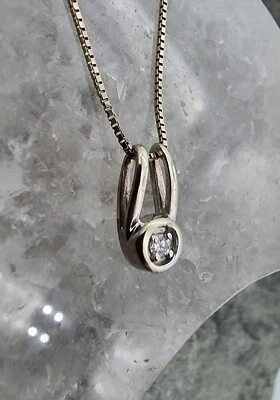 Collar de cadena flotante de diamantes de 0,04 quilates de oro blanco de 14 k,585 con caja de 18" Au 2532 Foto 1 de 4