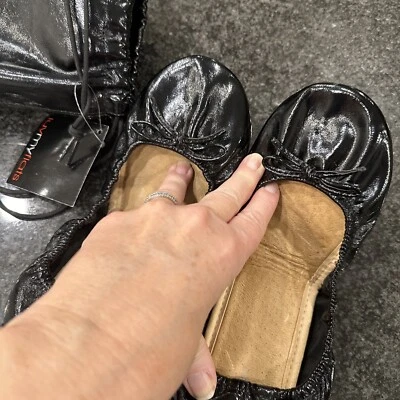 Sapatilhas portáteis NINE WEST preto couro envernizado “Love my flats” com estojo de transporte - Imagem 1 de 4