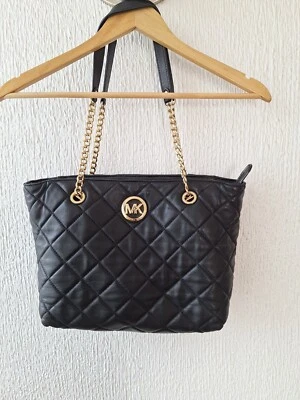 Beautiful Michael Kors绗缝手提包 — 第 1/4 张图片