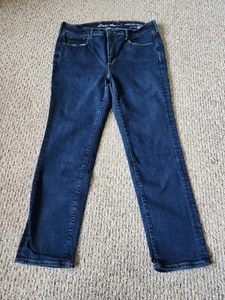 Eddie Bauer Womens Slightly Curvy High Rise Jeans Slim Straight Stretch Size 14P - Picture 1 of 5