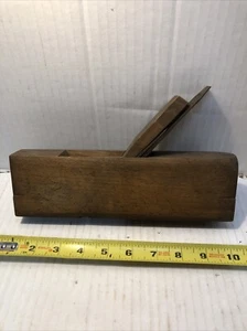 Antique Round Plane 9-1/2” Long William Ash & Co. 1-1/2” Wide Blade - Picture 1 of 8