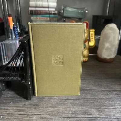 ANTIQUARIAN LEAVES & GRASSS AND DEMOCRATIC VISTAS BY WALT WHITMAN HC DECOR BOOK Foto 1 de 4