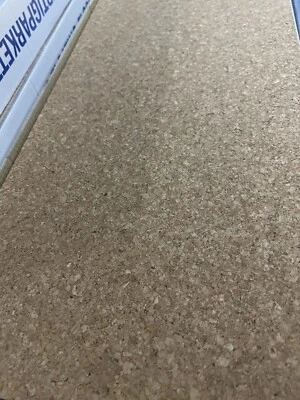 软木浮地板 - 900 毫米 x 300 毫米 (35.43 英寸 x 11.81) x 11 毫米 厚.203.7 平方英尺 — 第 1/2 张图片