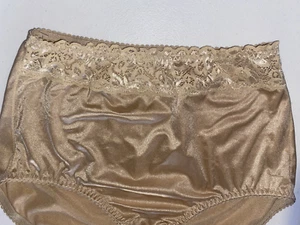 VTG SATIN SHINY LACE WAIST GOLD LAME NYLON SPANDEX GENTLE PANTIES GIRDLE M - Picture 1 of 5