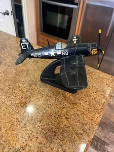 F4U-4 Corsair aereo modello da esposizione in legno raro - Foto 1 di 8