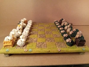 Chess P. Chiari Shaun the Sheep Shaped Chess Set Sean Sheep Style Novelty Kitsch - Picture 1 of 24