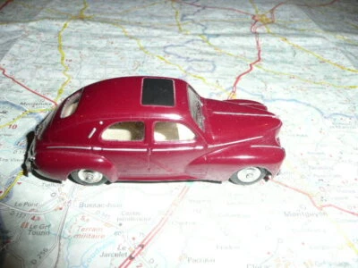 PEUGEOT 203 Berline avec Toit ouvrant IXO pour Altaya - Photo 1/4