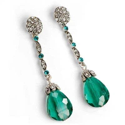 NUEVO DULCE ROMANCE IMPRESIONANTE GLAMOUR LÁGRIMA CRISTAL PENDIENTES PERFORADOS VERDE AZULADO Foto 1 de 3