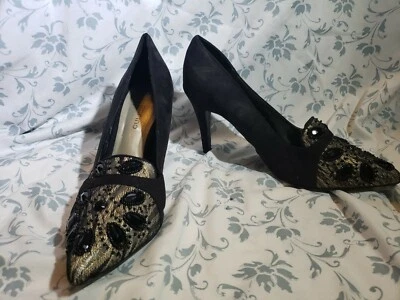 Ann Marino Damas BOMBAS NEGRAS DE ENCAJE CON JOYAS TACONES Punta puntiaguda Negro Gamuza Talla 8 Foto 1 de 4