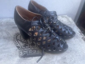 see by chloe black leather lave up heels size 7? - Picture 1 of 8