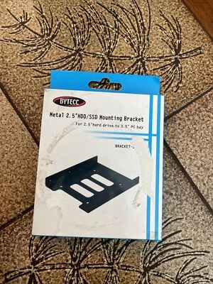 Bytecc 2.5inch HDD/SSD Metal Mounting Kit/Adapter to 3.5inch - Image 1 of 2