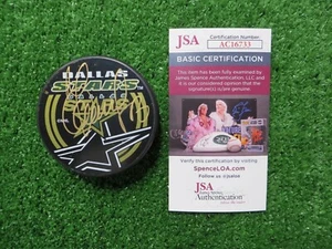 DISCO DE HOCKEY SERGEI ZUBOV DALLAS STARS FIRMADO JSA CERTIFICADO DE AUTENTICIDAD - Imagen 1 de 5