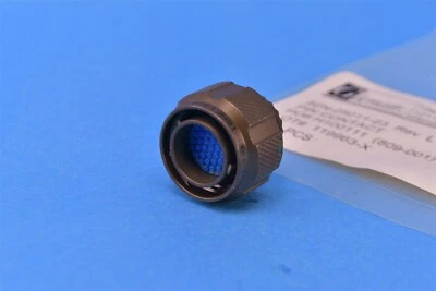 Glenair 37 Position Circular MIL-Spec Connector 5A Male 801-008-16NF13-37PA - Image 1 of 4