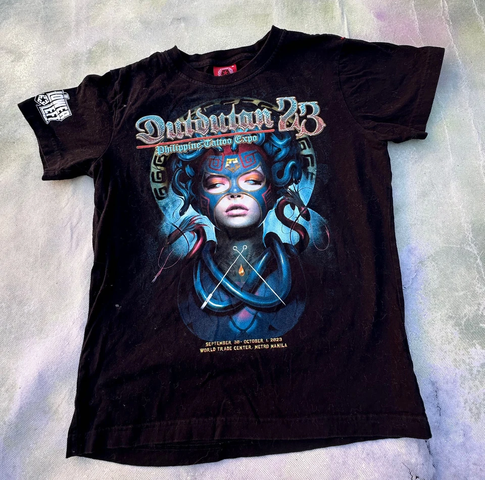 Camiseta Dutdutan 23 Philippine Tattoo Expo Doble Cara Talla Juvenil S. Foto 1 de 4