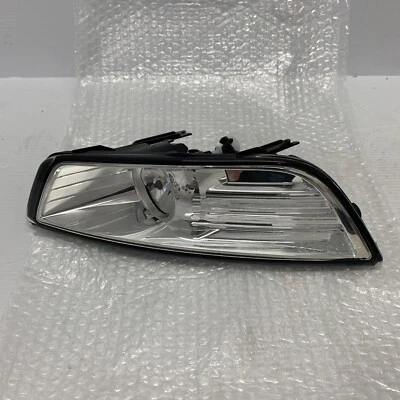 Genuine Ford Mondeo MK4 Front O/S Fog Light Lamp 1521876 - Image 1 of 4