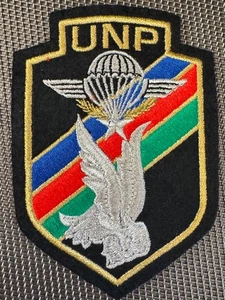 ÉCUSSON PATCH SERVICE MILITAIRE UNP UNION NATIONALE DES PARACHUTISTES (ÉCU 86) - Picture 1 of 2
