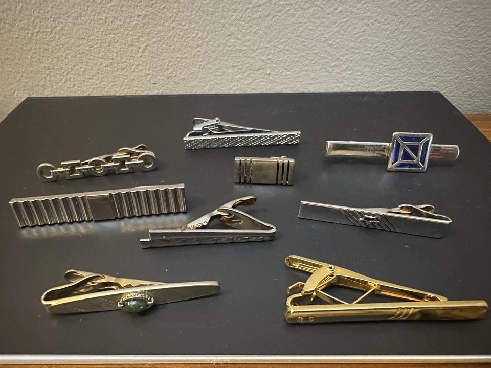 Lote surtido de 9 clips de corbata de cuello vintage Swank, Hickok, plata dorada Foto 1 de 4