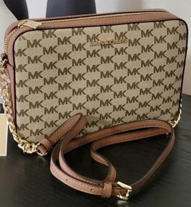 Michael Kors Jet Set Crossbody - Picture 1 of 11