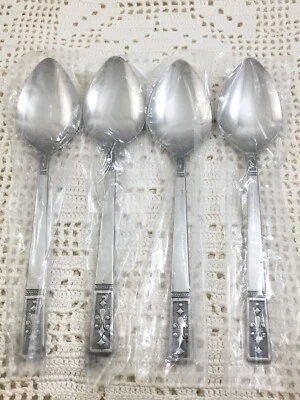 Lot of 4 OXFORD HALL Stainless OXH69 Fleur De Lis Oval Soup Spoons Flatware - Image 1 of 4