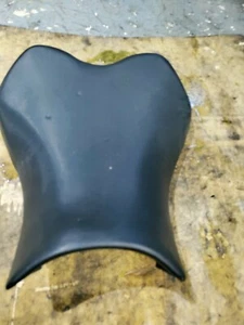 2009-2016 SUZUKI GSXR 1000 OEM DRIVER SEAT - Foto 1 di 6